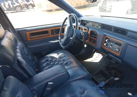 1988 Cadillac Fleetwood Delegance из США, поврежденный, VIN 1G6CB5152J4228237